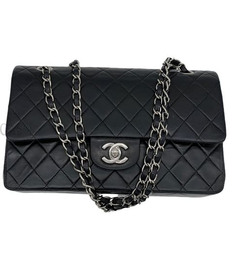 borsa nera stile chanel|moda Chanel borse.